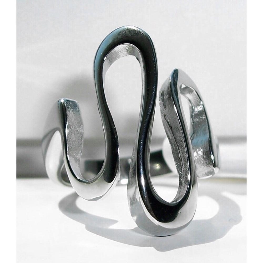 Modern Curvy Statement Ring Stainless Steel High Polished Women's - Picture 2 of 14